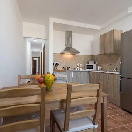 La Madera - Urban Near The Airport - Wifi Apartment *